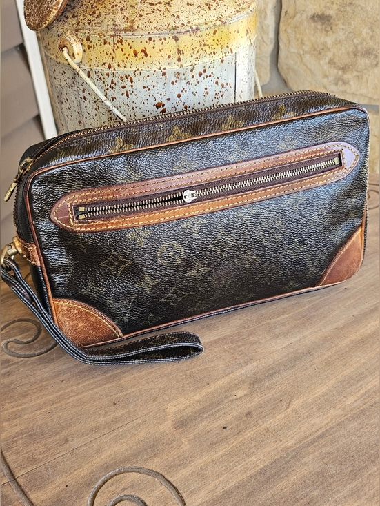 Louis Vuitton Handbags - Louis Vuitton Brown Monogram Canvas Wristlet Clutch -Project